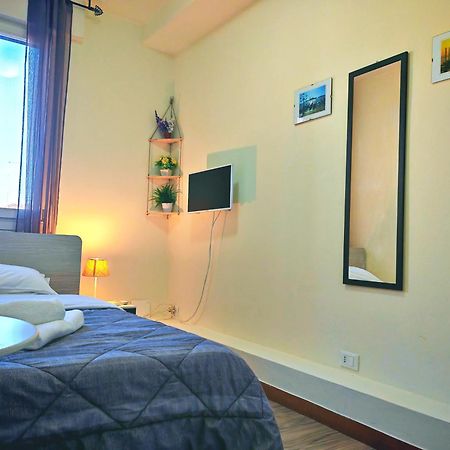 Goldmine Guest House 2 เวนิส ภายนอก รูปภาพ
