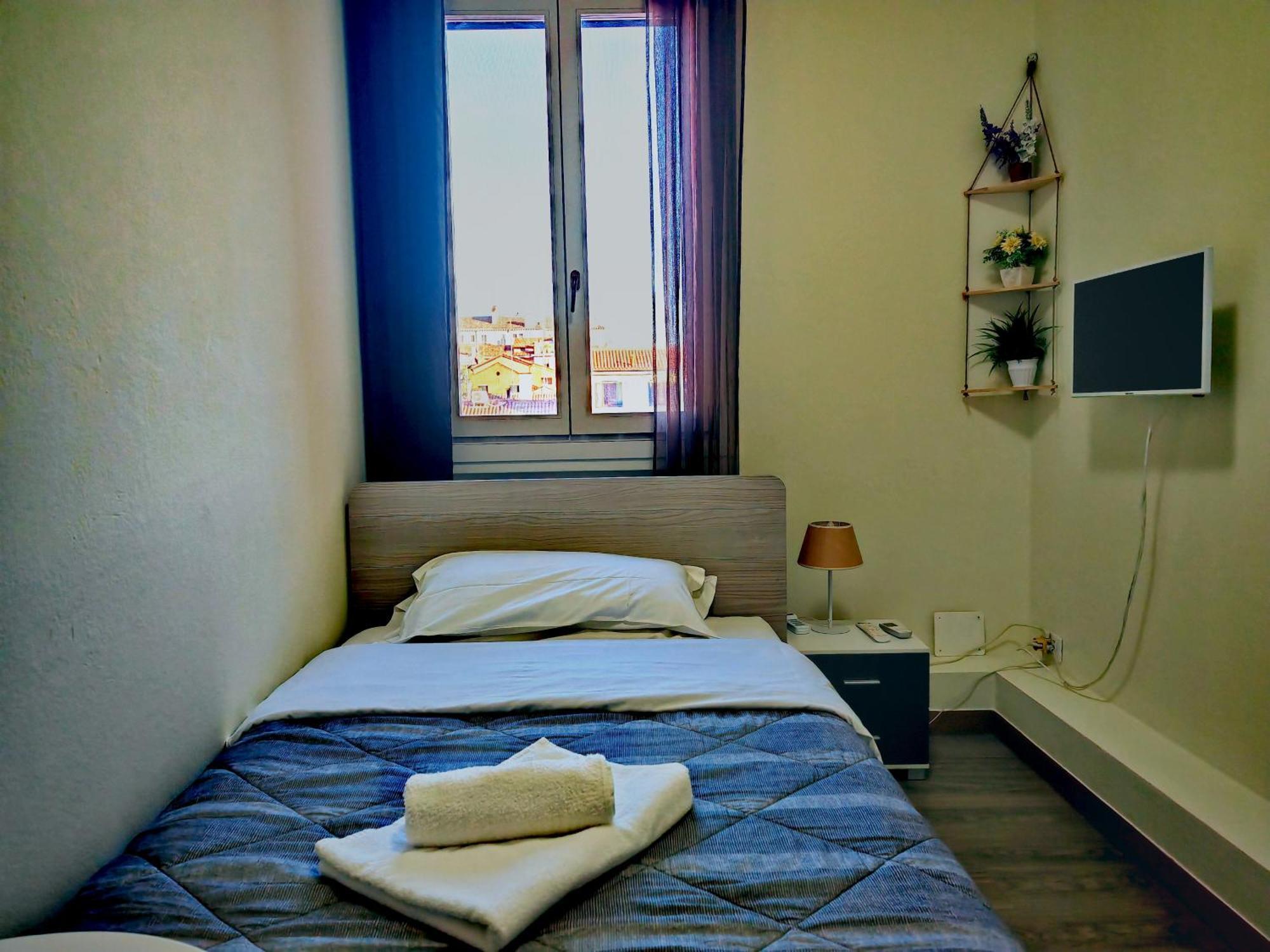 Goldmine Guest House 2 เวนิส ภายนอก รูปภาพ